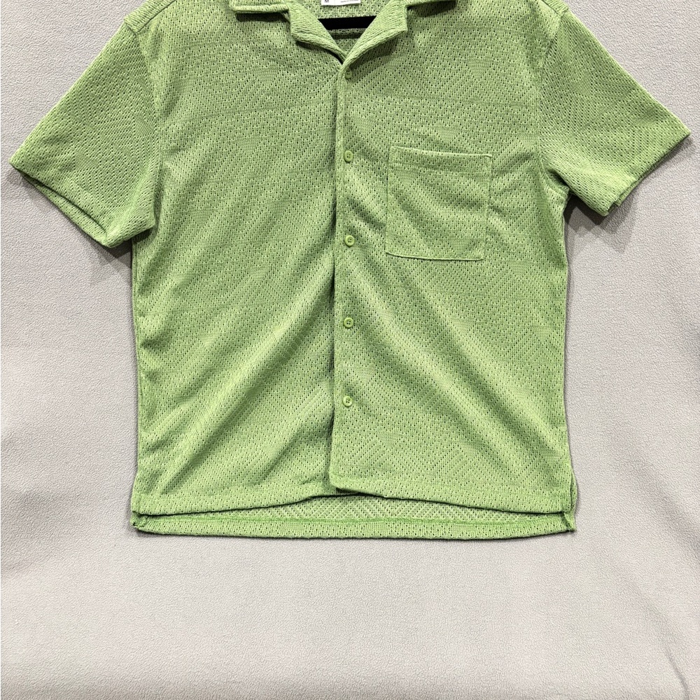 Original Use Men's Green Casual Button Down Shirt